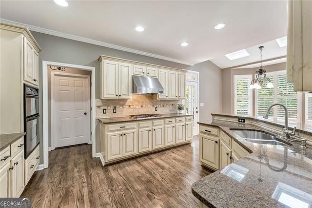 175 Woodcliff Drive, Suwanee, GA 30024