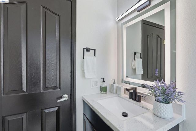 4972 Minas Dr, San Jose, CA 95136