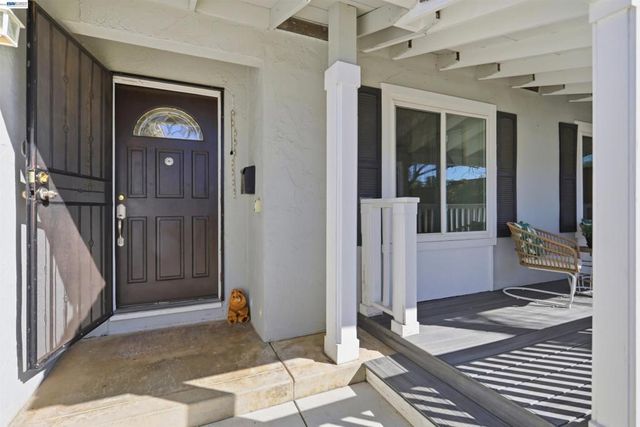 4972 Minas Dr, San Jose, CA 95136