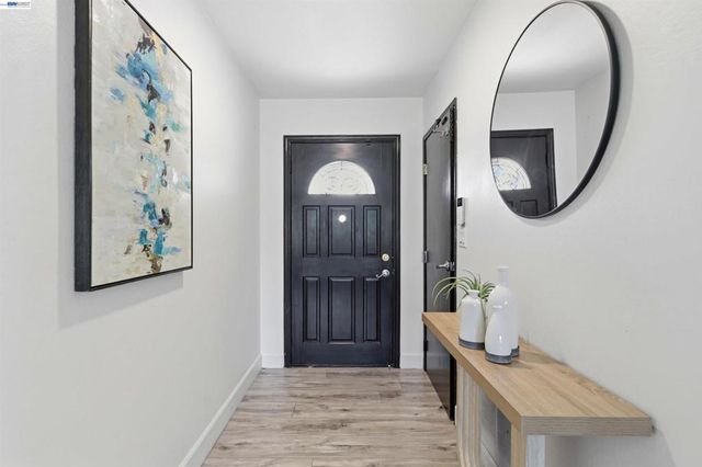 4972 Minas Dr, San Jose, CA 95136