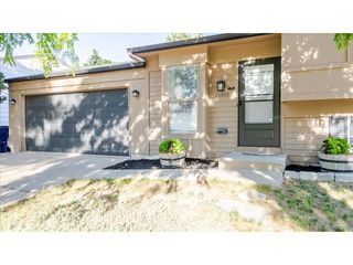 20652 E Batavia Dr, Aurora, CO 80011