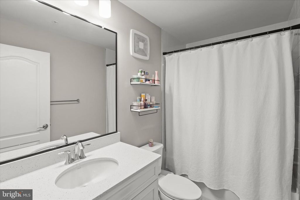 Image 18 of property listing at 9455 JAMES MACGOWAN LN #429, Owings Mills, MD 21117