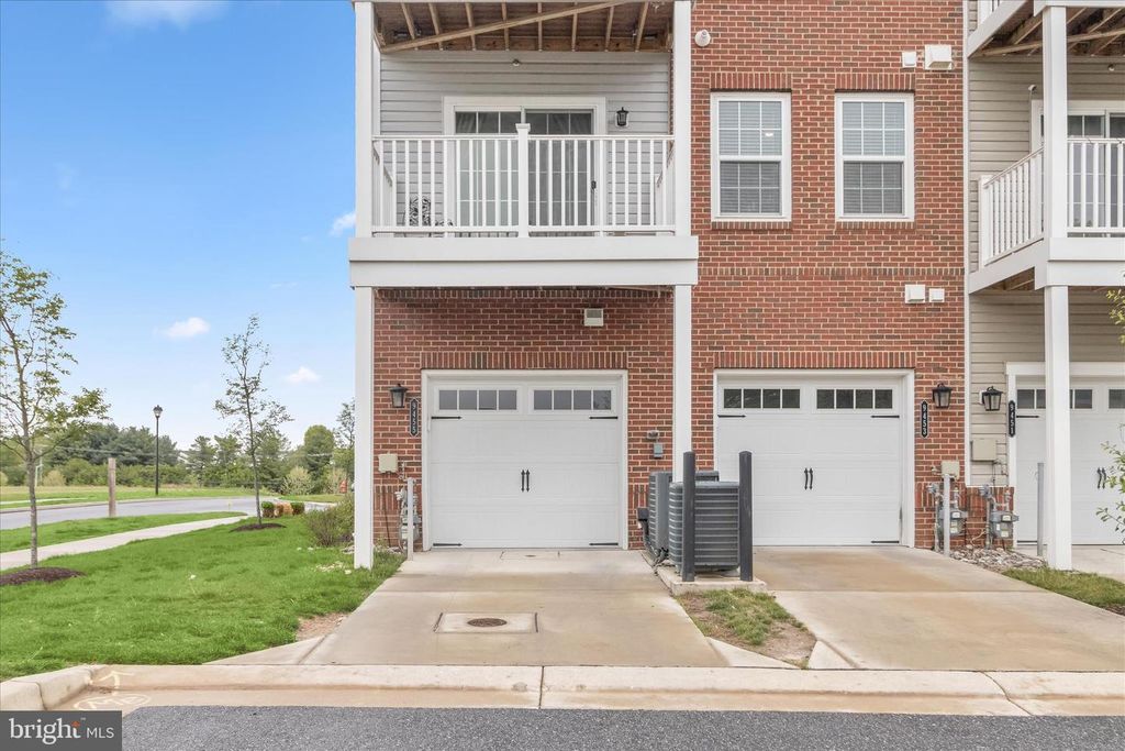 Image 25 of property listing at 9455 JAMES MACGOWAN LN #429, Owings Mills, MD 21117