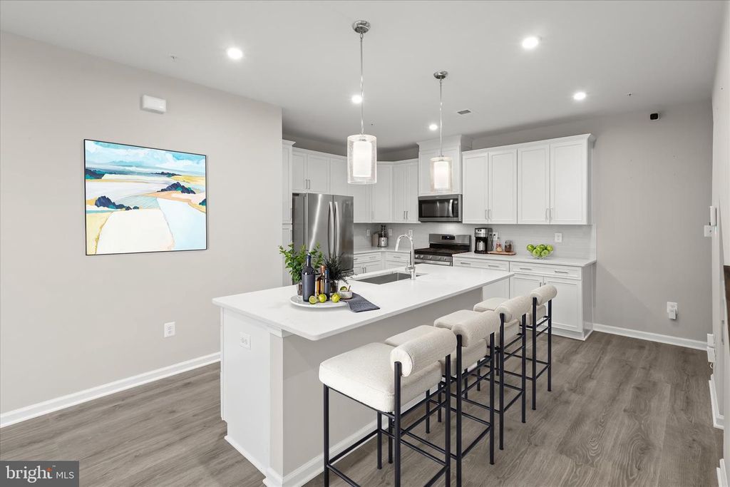 Image 5 of property listing at 9455 JAMES MACGOWAN LN #429, Owings Mills, MD 21117