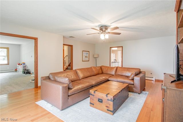 300 Tanglewood Trail, Wadsworth, OH 44281