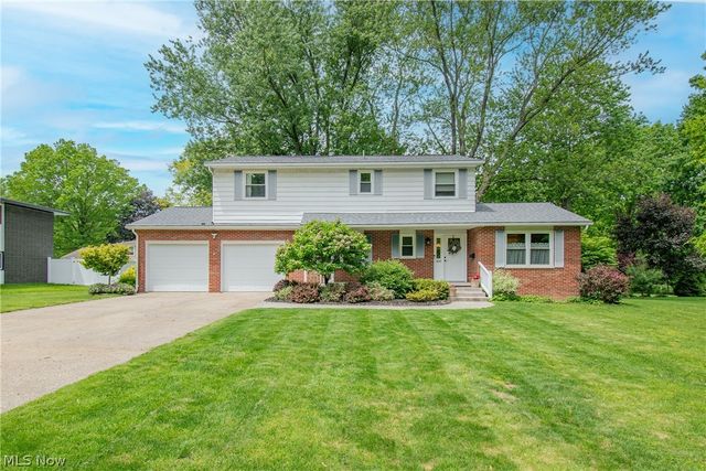 300 Tanglewood Trail, Wadsworth, OH 44281