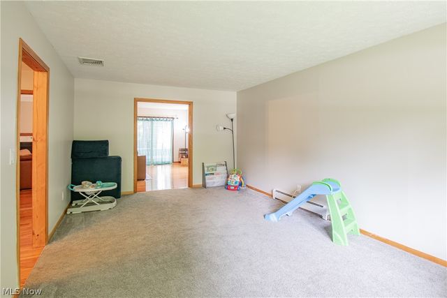 300 Tanglewood Trail, Wadsworth, OH 44281
