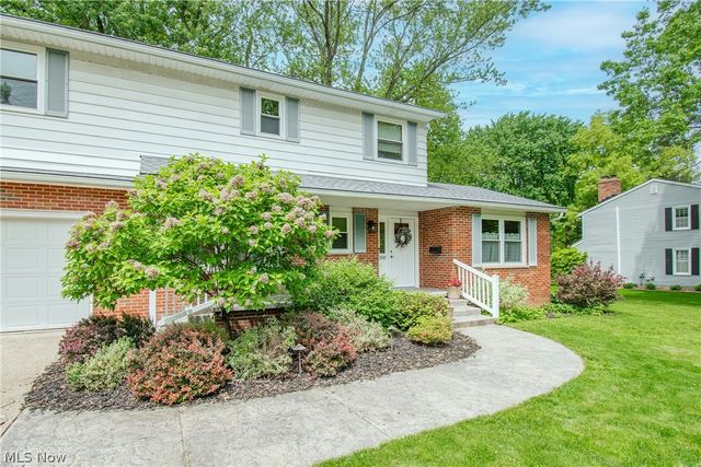 300 Tanglewood Trail, Wadsworth, OH 44281