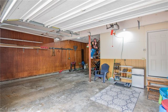 300 Tanglewood Trail, Wadsworth, OH 44281
