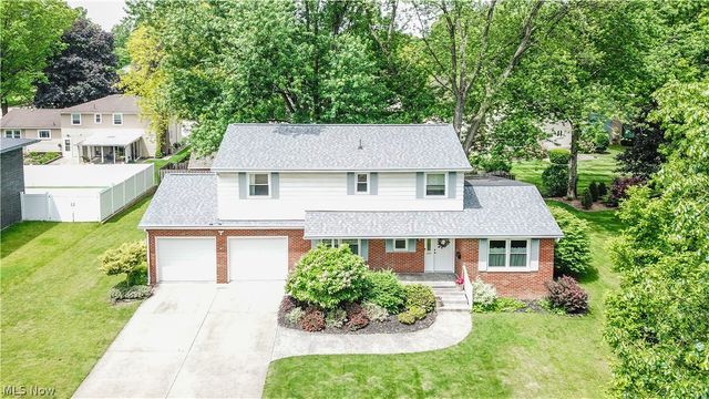 300 Tanglewood Trail, Wadsworth, OH 44281