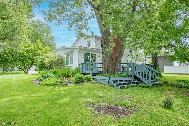 300 Tanglewood Trail, Wadsworth, OH 44281