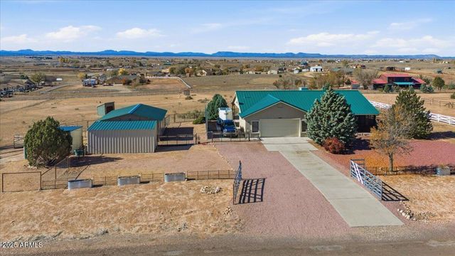 25860 N Cabernet Lane, Paulden, AZ 86334