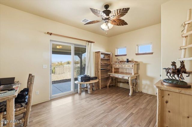 25860 N Cabernet Lane, Paulden, AZ 86334