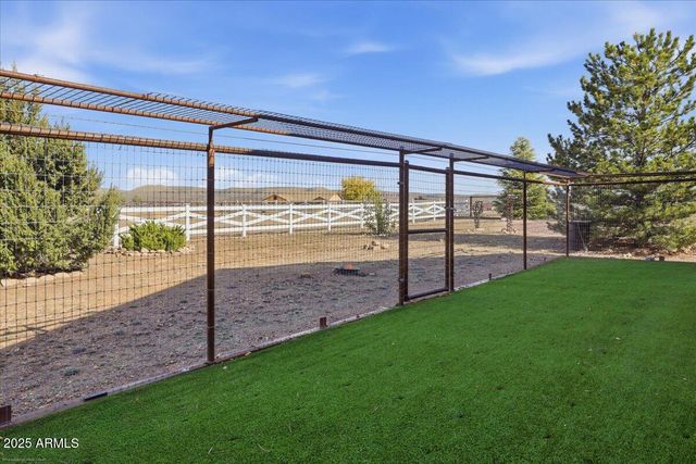 25860 N Cabernet Lane, Paulden, AZ 86334
