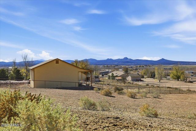 25860 N Cabernet Lane, Paulden, AZ 86334