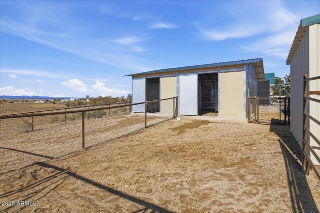 25860 N Cabernet Lane, Paulden, AZ 86334