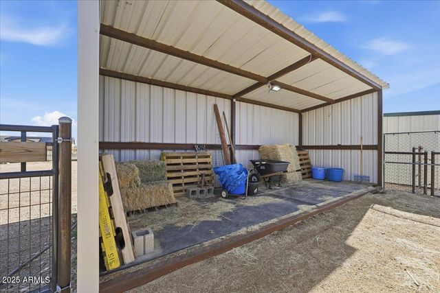 25860 N Cabernet Lane, Paulden, AZ 86334