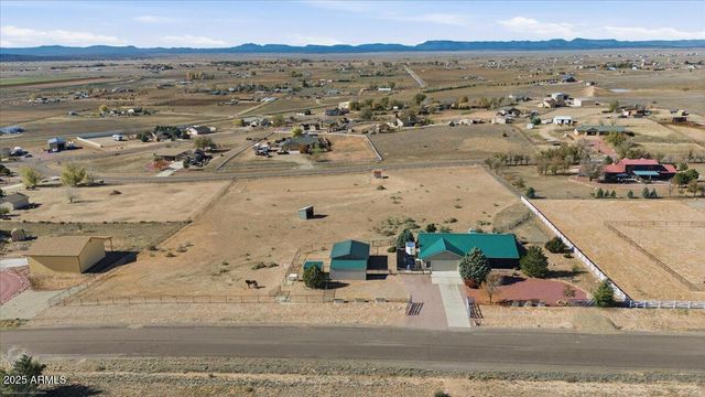 25860 N Cabernet Lane, Paulden, AZ 86334