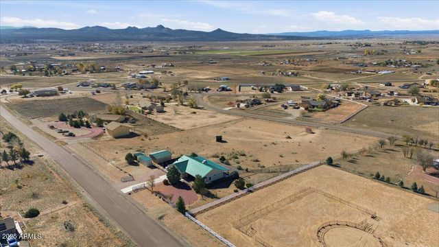 25860 N Cabernet Lane, Paulden, AZ 86334