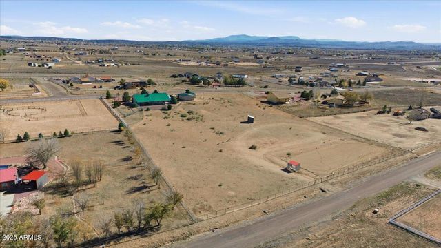 25860 N Cabernet Lane, Paulden, AZ 86334