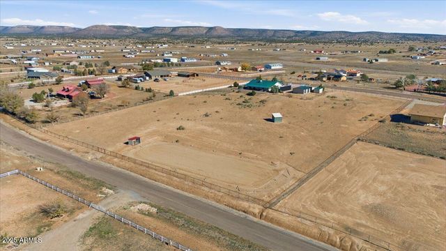 25860 N Cabernet Lane, Paulden, AZ 86334