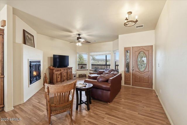 25860 N Cabernet Lane, Paulden, AZ 86334