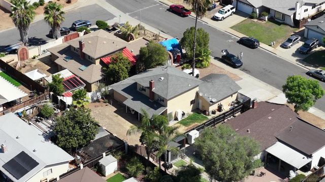 1057 Camellia St, Escondido, CA 92027