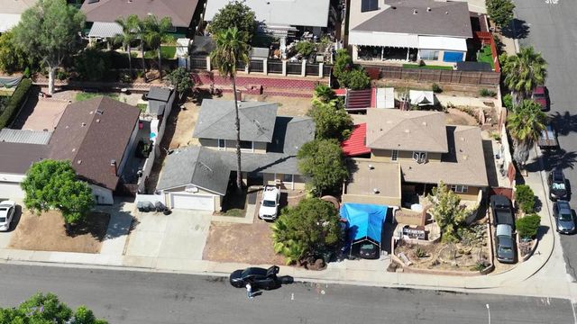 1057 Camellia St, Escondido, CA 92027