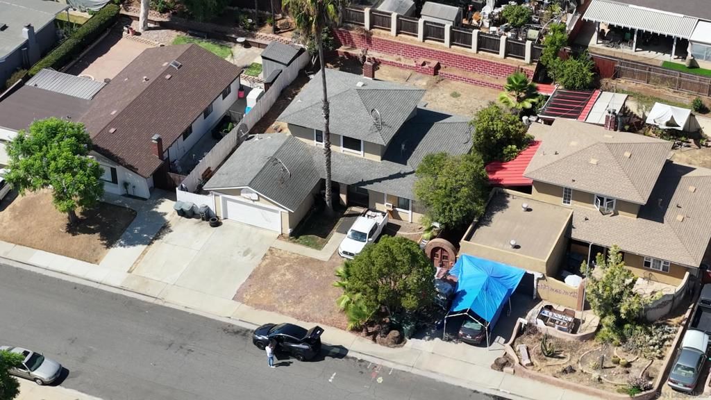 1057 Camellia St, Escondido, CA 92027