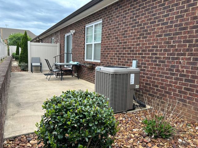 125 Hudgens Ct, Cookeville, TN 38501
