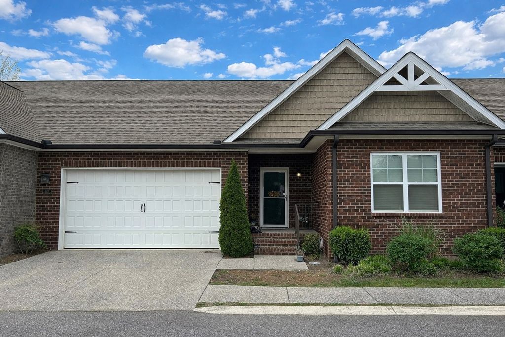 125 Hudgens Ct, Cookeville, TN 38501