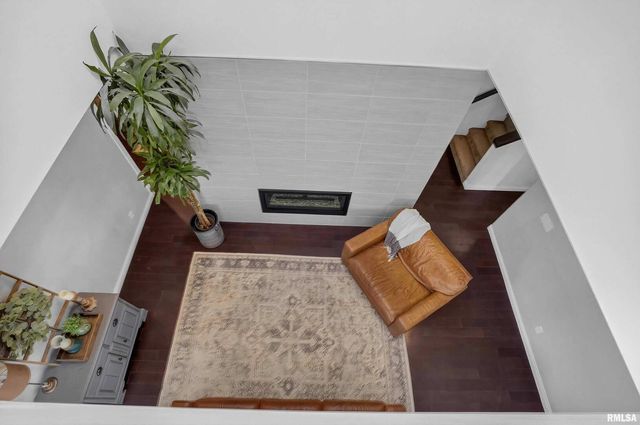 20830 270th St Street, Eldridge, IA 52748