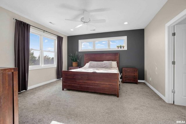 20830 270th St Street, Eldridge, IA 52748