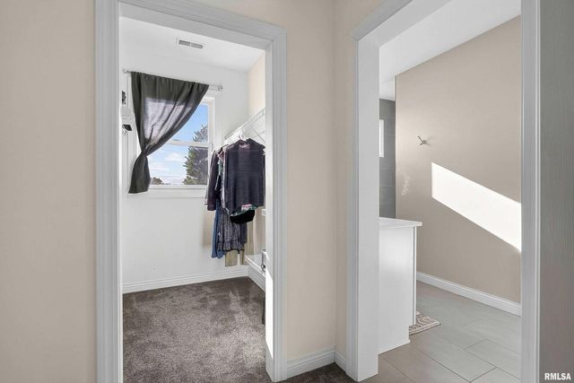 20830 270th St Street, Eldridge, IA 52748