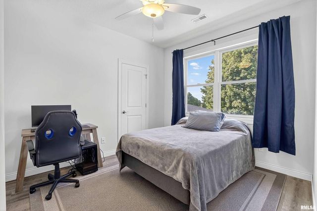 20830 270th St Street, Eldridge, IA 52748