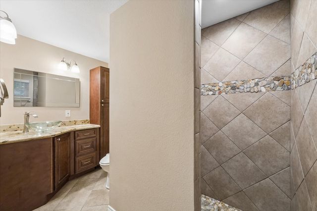 3711 Manor Lane, Dickinson, TX 77539