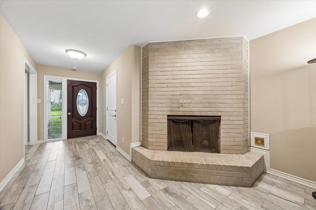 3711 Manor Lane, Dickinson, TX 77539
