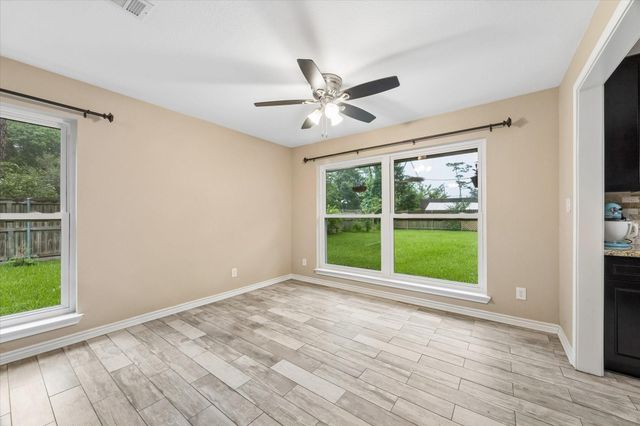 3711 Manor Lane, Dickinson, TX 77539
