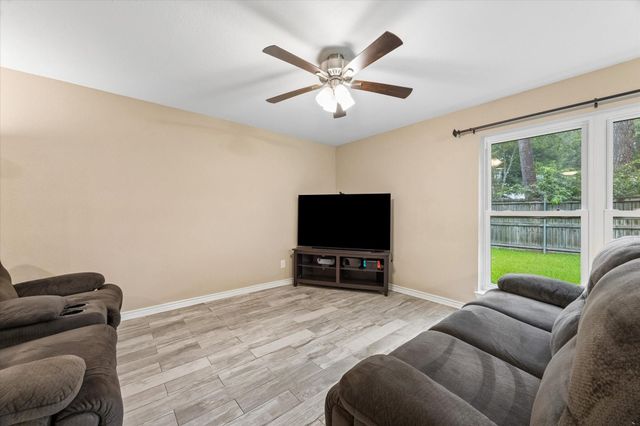 3711 Manor Lane, Dickinson, TX 77539