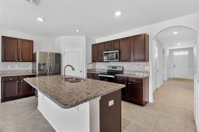 2658 GRANDBURY GROVE ROAD, Lakeland, FL 33811