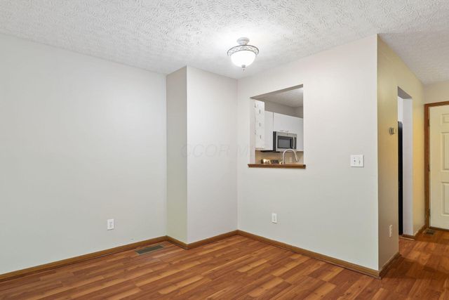 187 Macdougall Lane, Blacklick, OH 43004