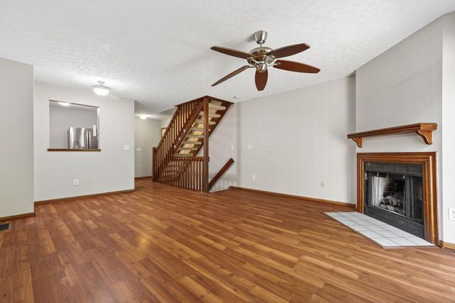 187 Macdougall Lane, Blacklick, OH 43004