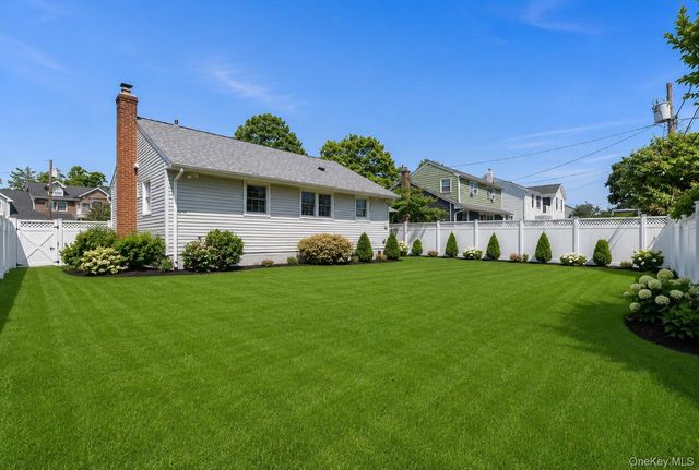 1829 Hannington Avenue, Wantagh, NY 11793