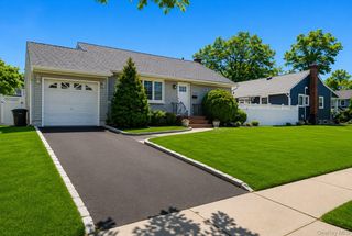 1829 Hannington Avenue, Wantagh, NY 11793