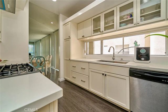 1927 Glendon Avenue 201, Los Angeles, CA 90025