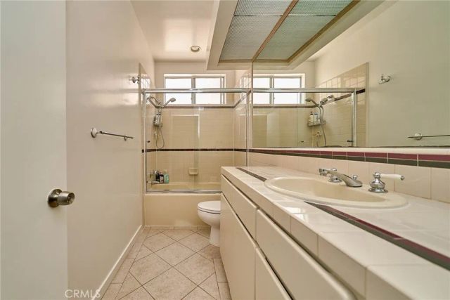 1927 Glendon Avenue 201, Los Angeles, CA 90025