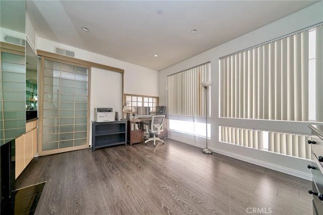 1927 Glendon Avenue 201, Los Angeles, CA 90025