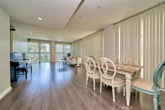 1927 Glendon Avenue 201, Los Angeles, CA 90025
