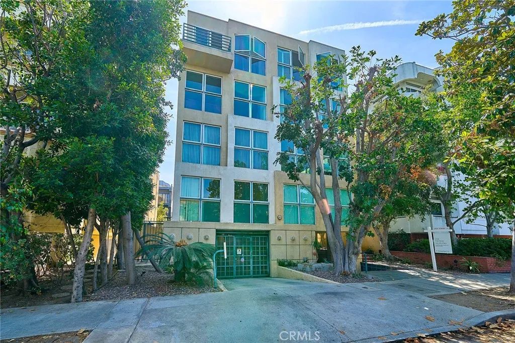 1927 Glendon Avenue 201, Los Angeles, CA 90025