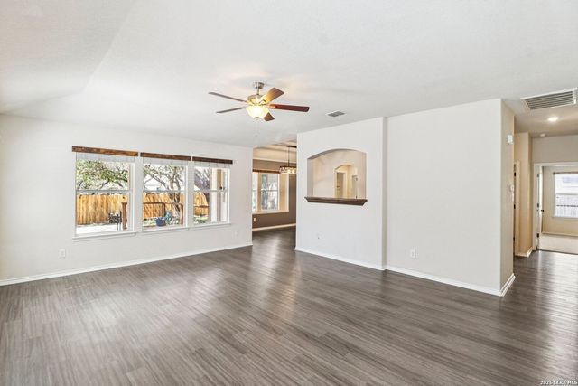 10723 Kobort, Helotes, TX 78023